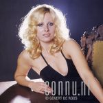 10-10-1975 Bonnie St. Clair at studio in Amsterdam. Photo: Govert de Roos/Connu